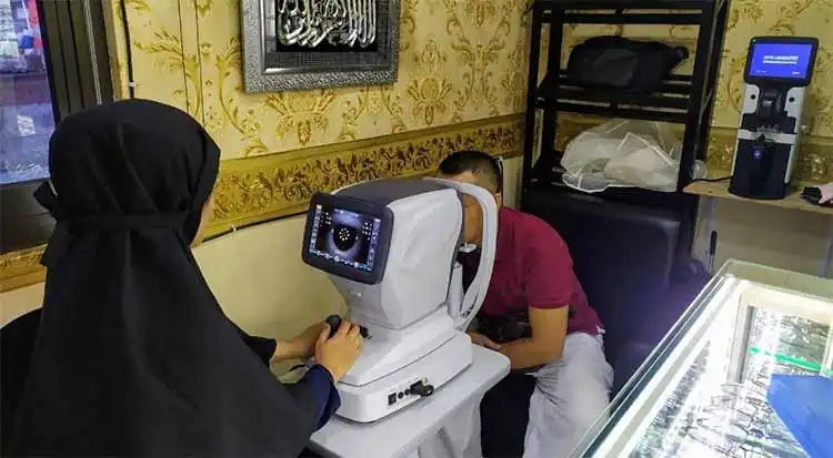 Proses Pertama: Autorefractometer